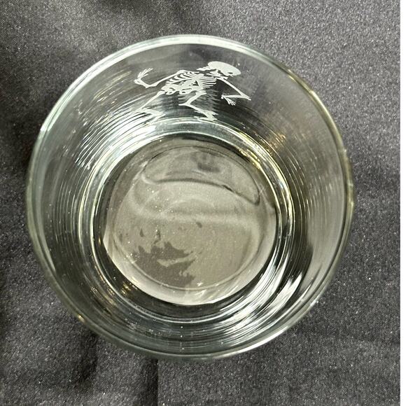 Skeleton Eched Double Old-Fashioned Glass Halloween Excellent Condition - Picture 4 of 6